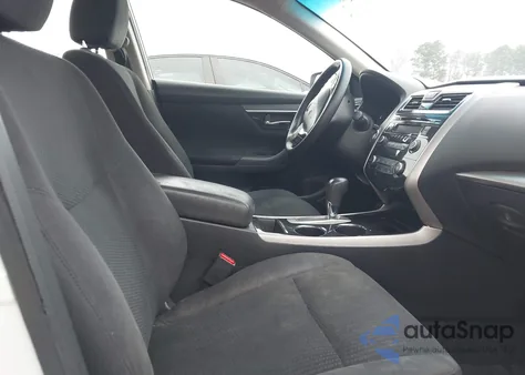 2014 Nissan Altima 2.5/2.5 S/2.5 Sl/2.5 Sv z USA, uszkodzony, nr VIN 1N4AL3AP6EN354162